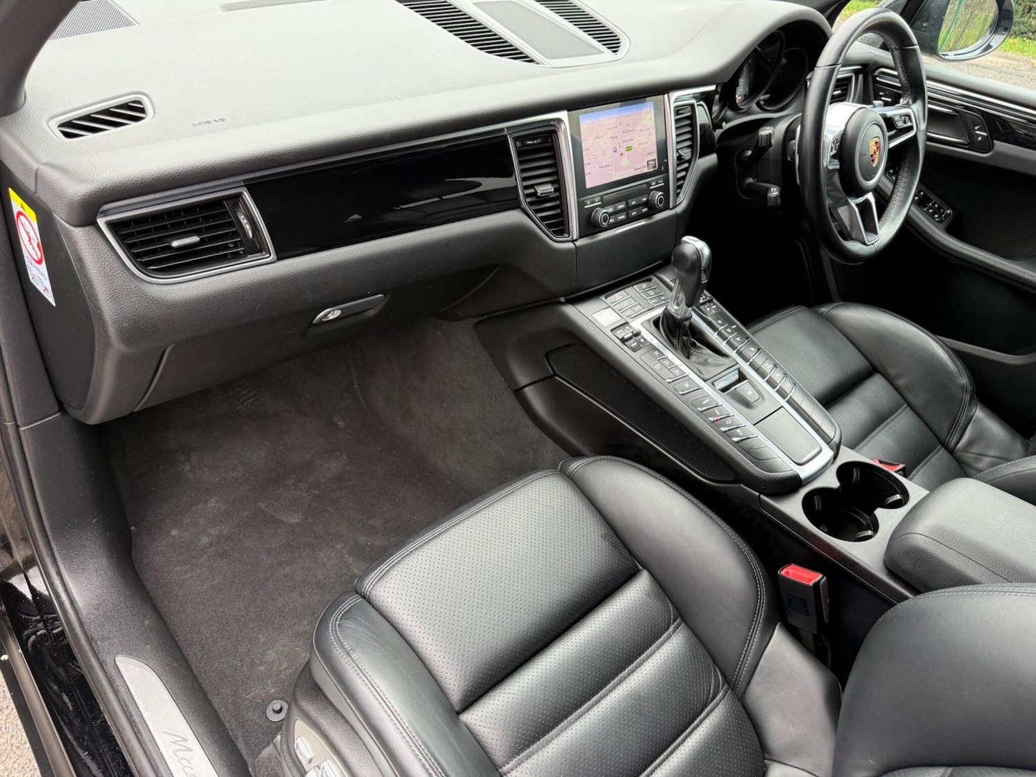 Used Porsche Macan 2017 for sale - 77608018: Photo 14