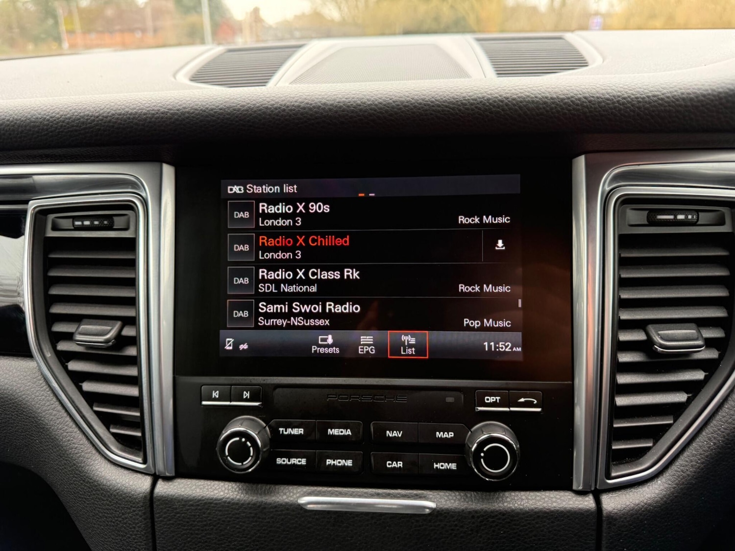 Used Porsche Macan 2017 for sale - 77608018: Photo 20