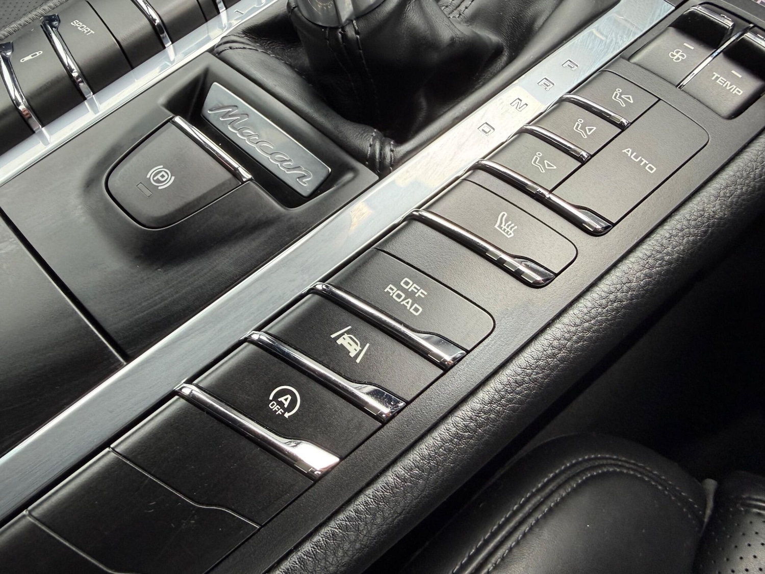 Used Porsche Macan 2017 for sale - 77608018: Photo 25