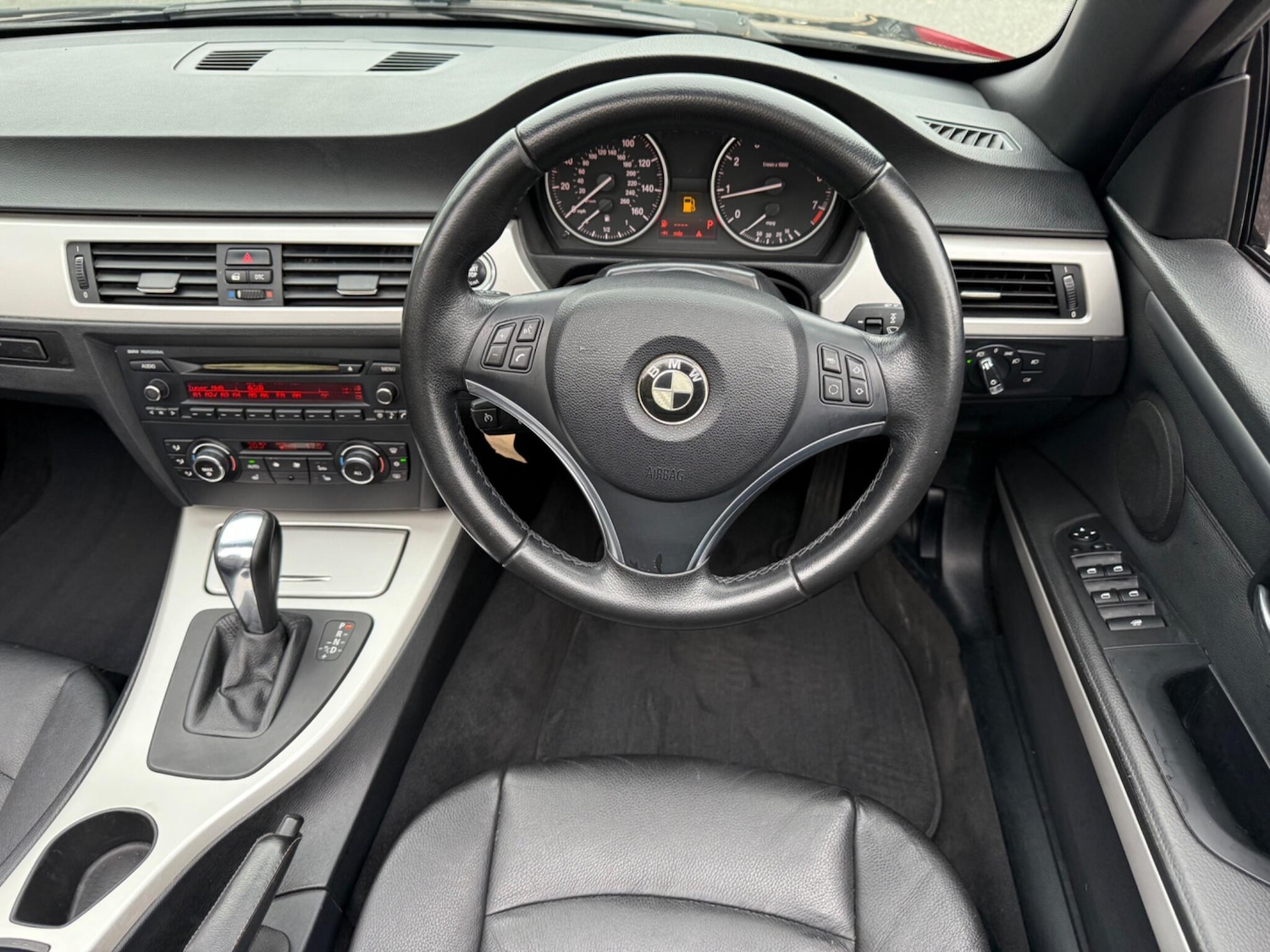 Used BMW 3 Series 2010 for sale - 76896432: Photo 19