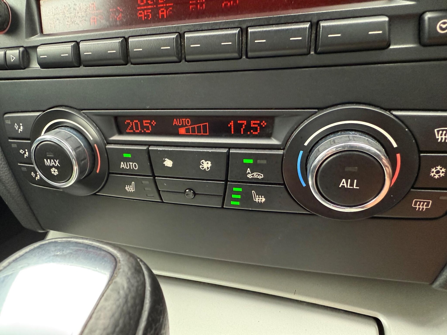 Used BMW 3 Series 2010 for sale - 76896432: Photo 23