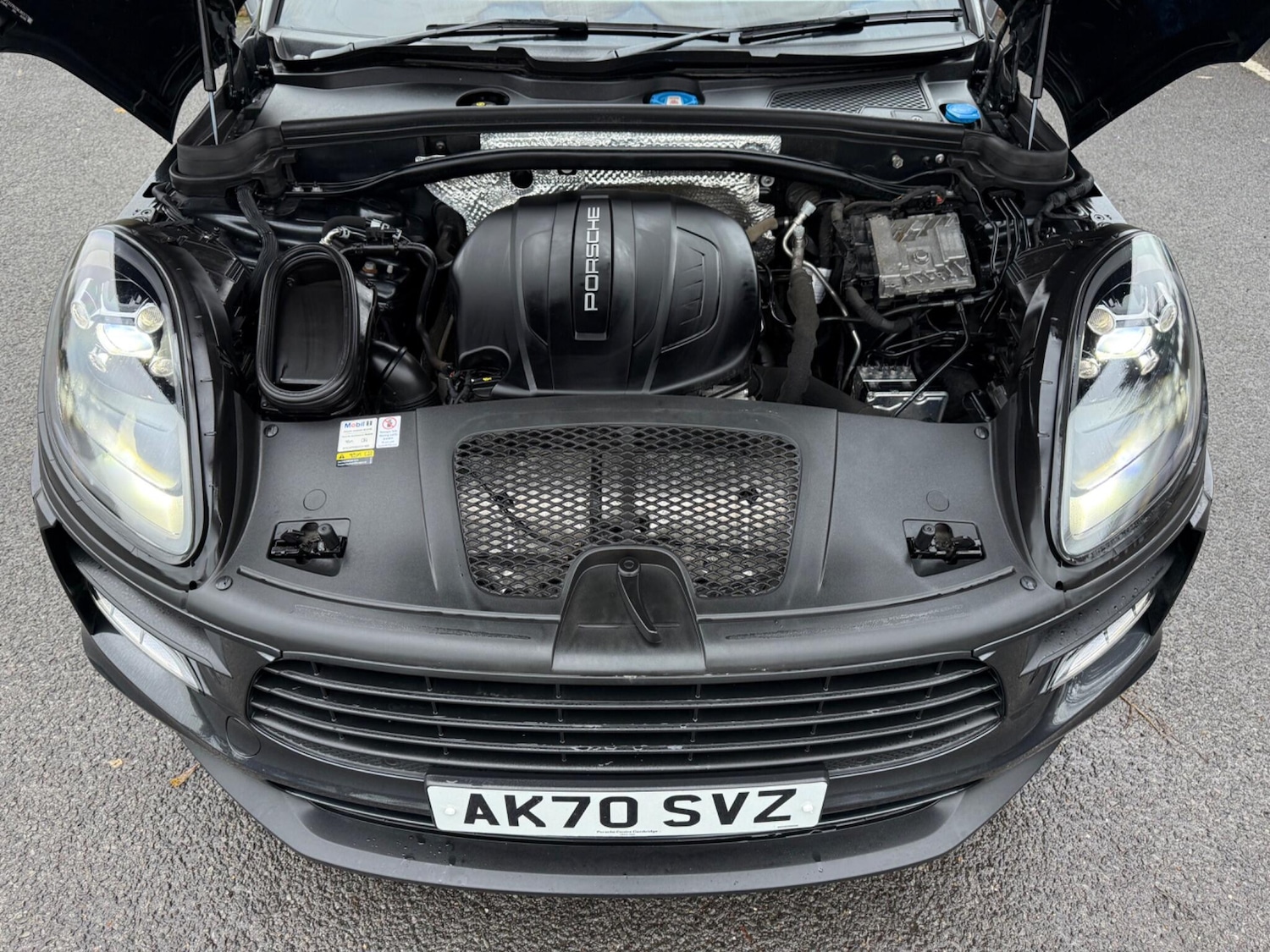 Used Porsche Macan 2020 for sale - 76792430: Photo 35