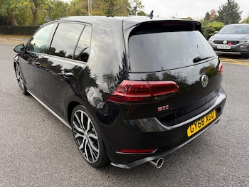 Used Volkswagen Golf 2018 for sale - 76274528: Photo