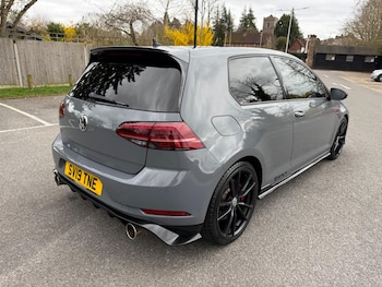 Used Volkswagen Golf 2019 for sale - 77845474: Photo