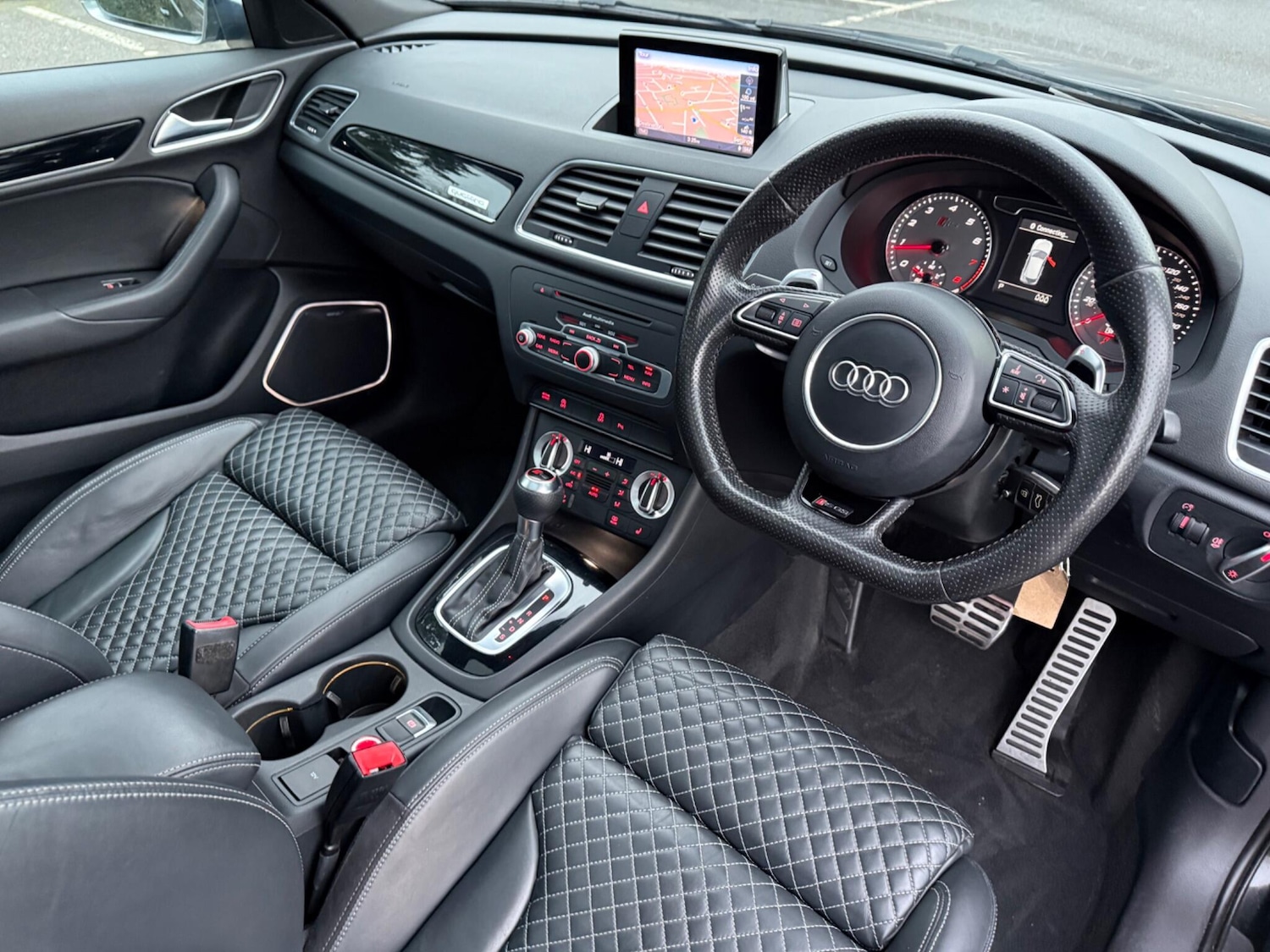 Used Audi RS Q3 2015 for sale - 76773508: Photo 11