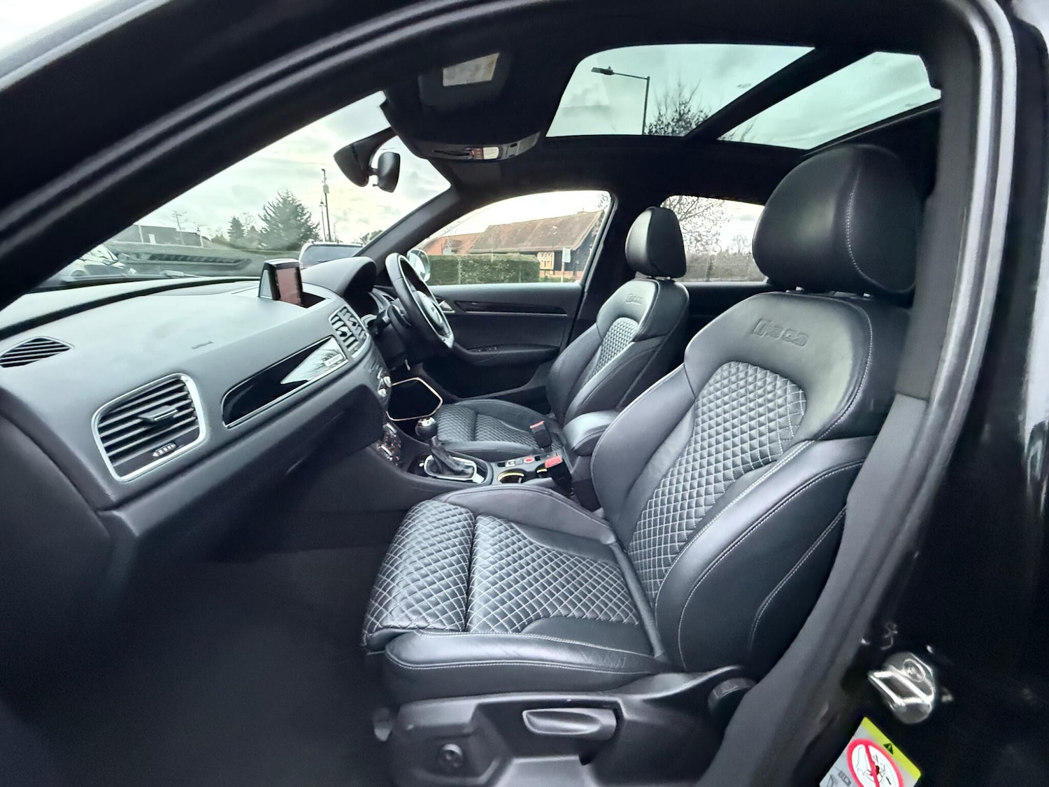 Used Audi RS Q3 2015 for sale - 76773508: Photo 12