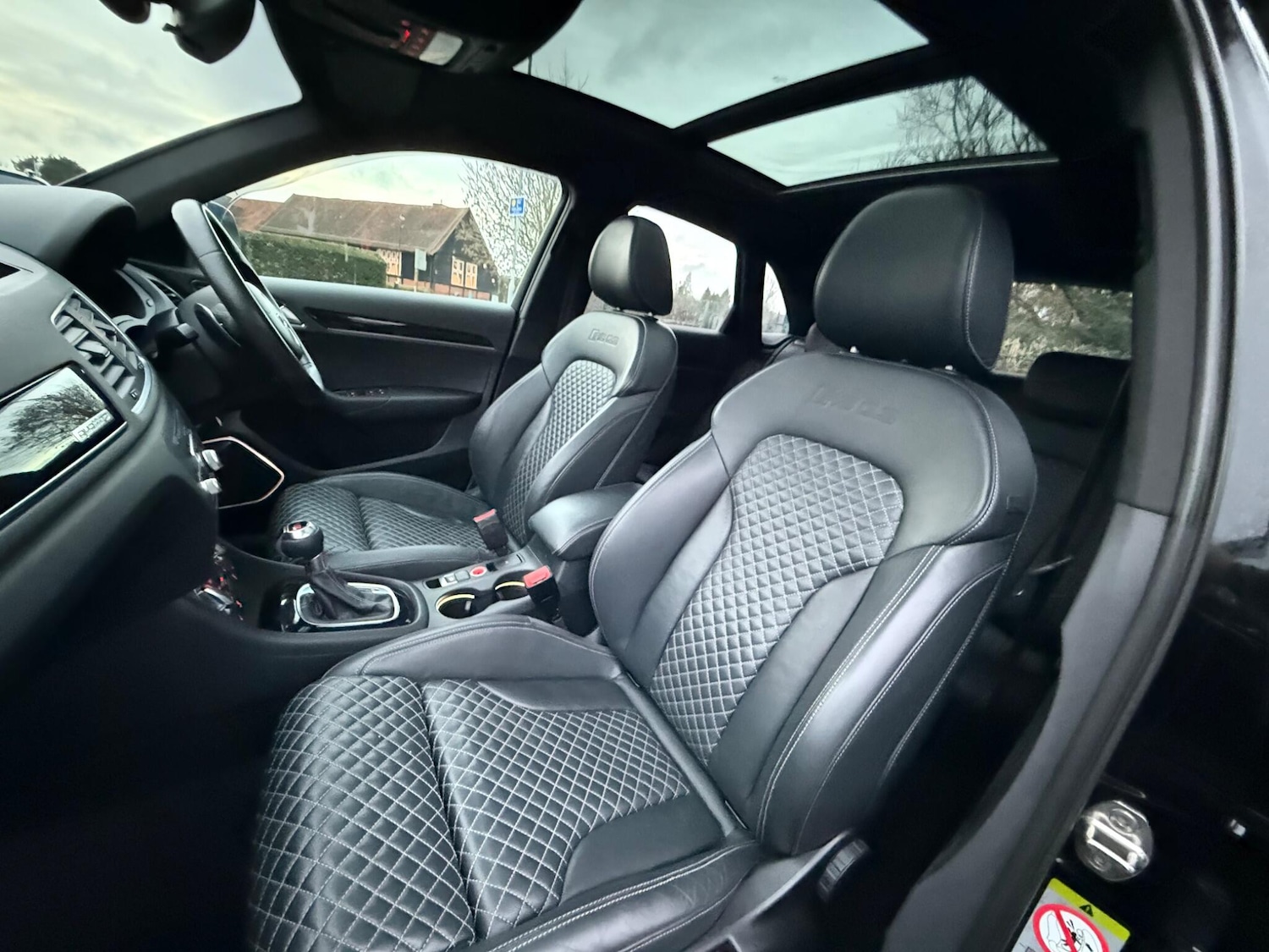 Used Audi RS Q3 2015 for sale - 76773508: Photo 13