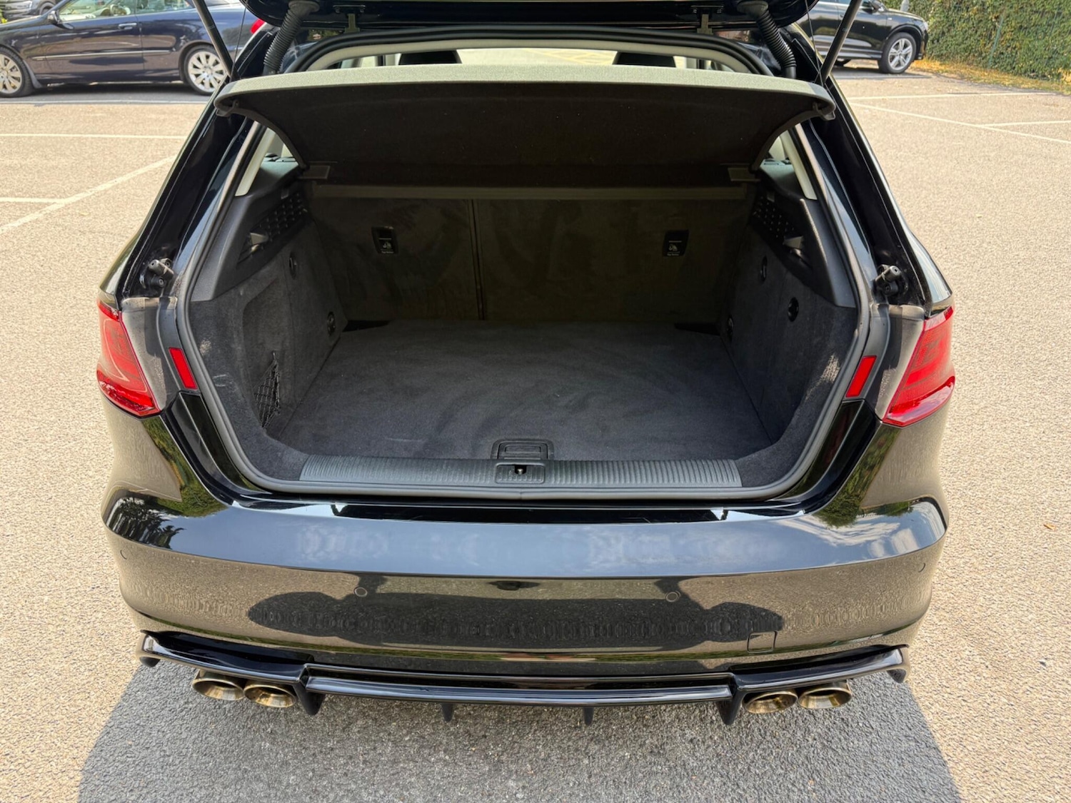 Vehicle 29