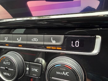 Used Volkswagen Golf 2018 for sale - 77417557: Photo