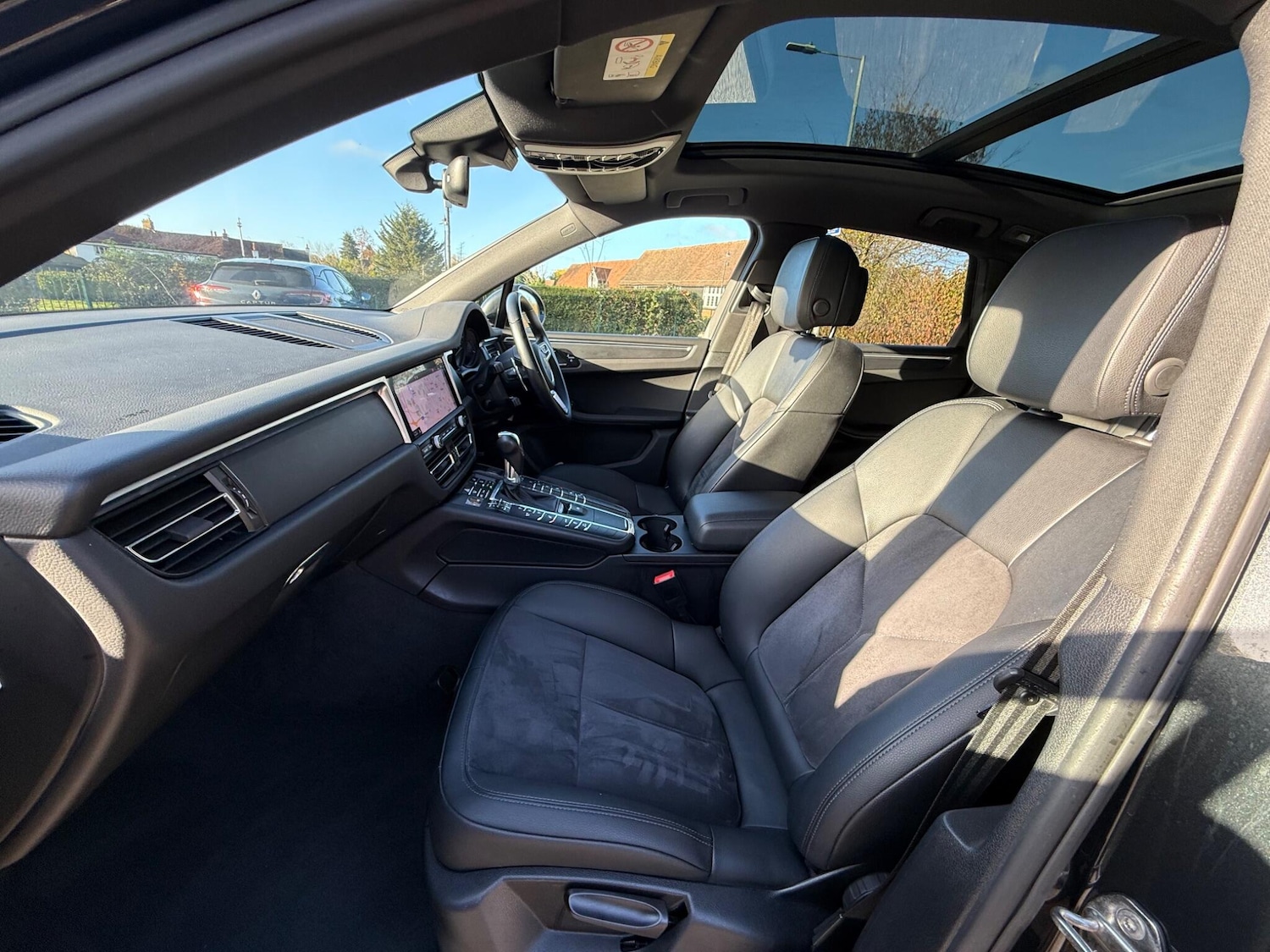 Used Porsche Macan 2018 for sale - 76641660: Photo 12