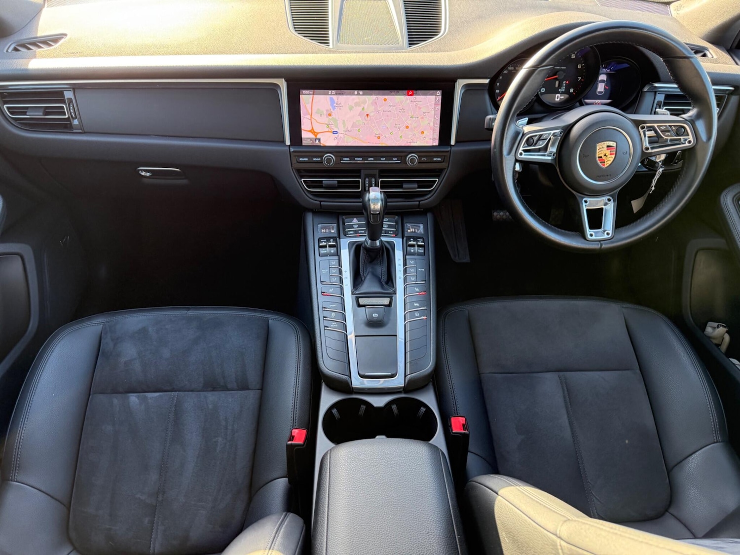 Used Porsche Macan 2018 for sale - 76641660: Photo 15