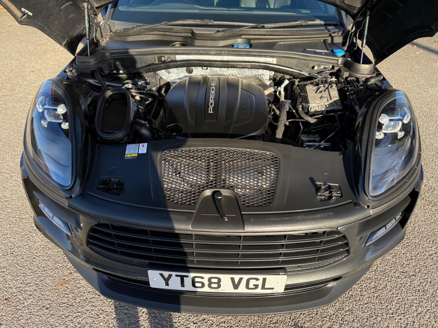 Used Porsche Macan 2018 for sale - 76641660: Photo 33