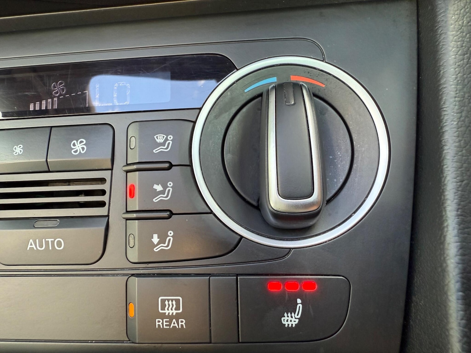 Used Audi RS Q3 2015 for sale - 77094234: Photo 28