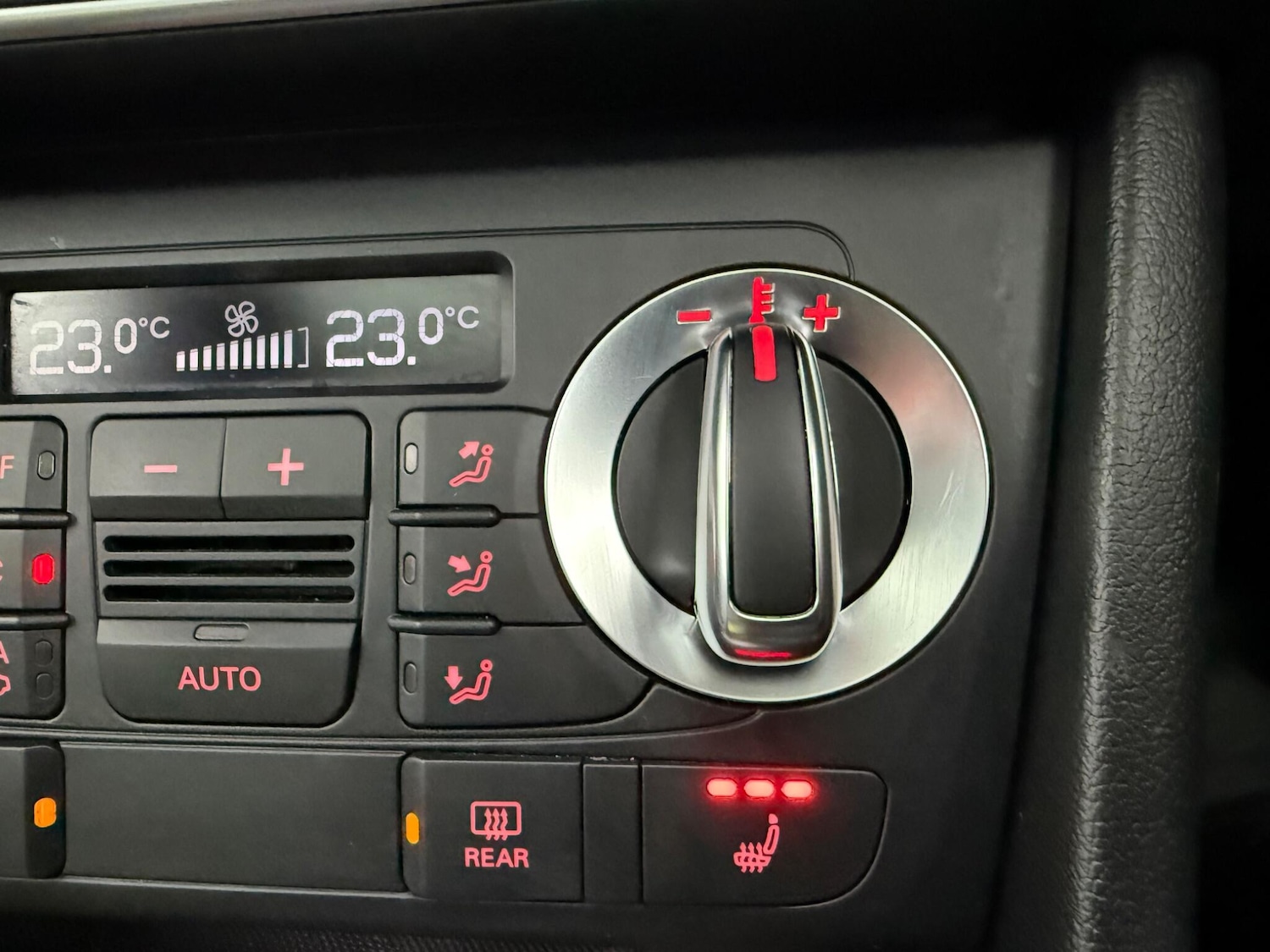 Used Audi RS Q3 2014 for sale - 76931721: Photo 30