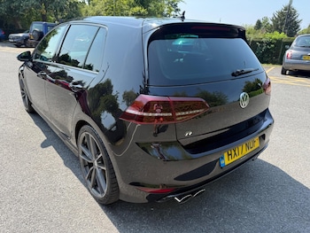 Used Volkswagen Golf 2017 for sale - 75407298: Photo