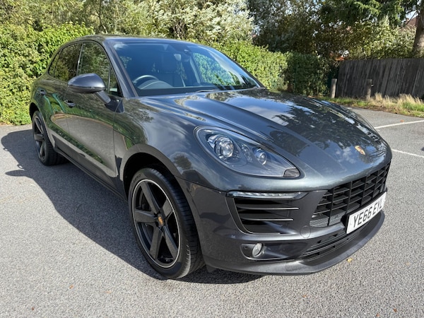 Used Porsche Macan 2016 for sale - 76134023: Photo 2