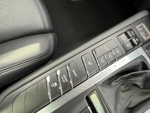 Used Porsche Macan 2016 for sale - 76134023: Photo 30