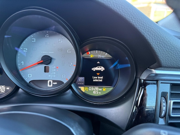 Used Porsche Macan 2019 for sale - 76057856: Photo 22