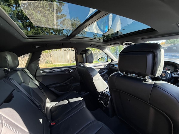 Used Porsche Macan 2019 for sale - 76057856: Photo 28