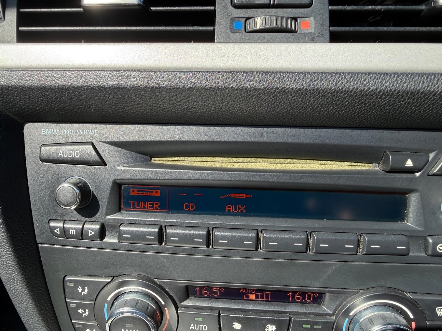 Used BMW 3 Series 2010 for sale - 77976134: Photo 18