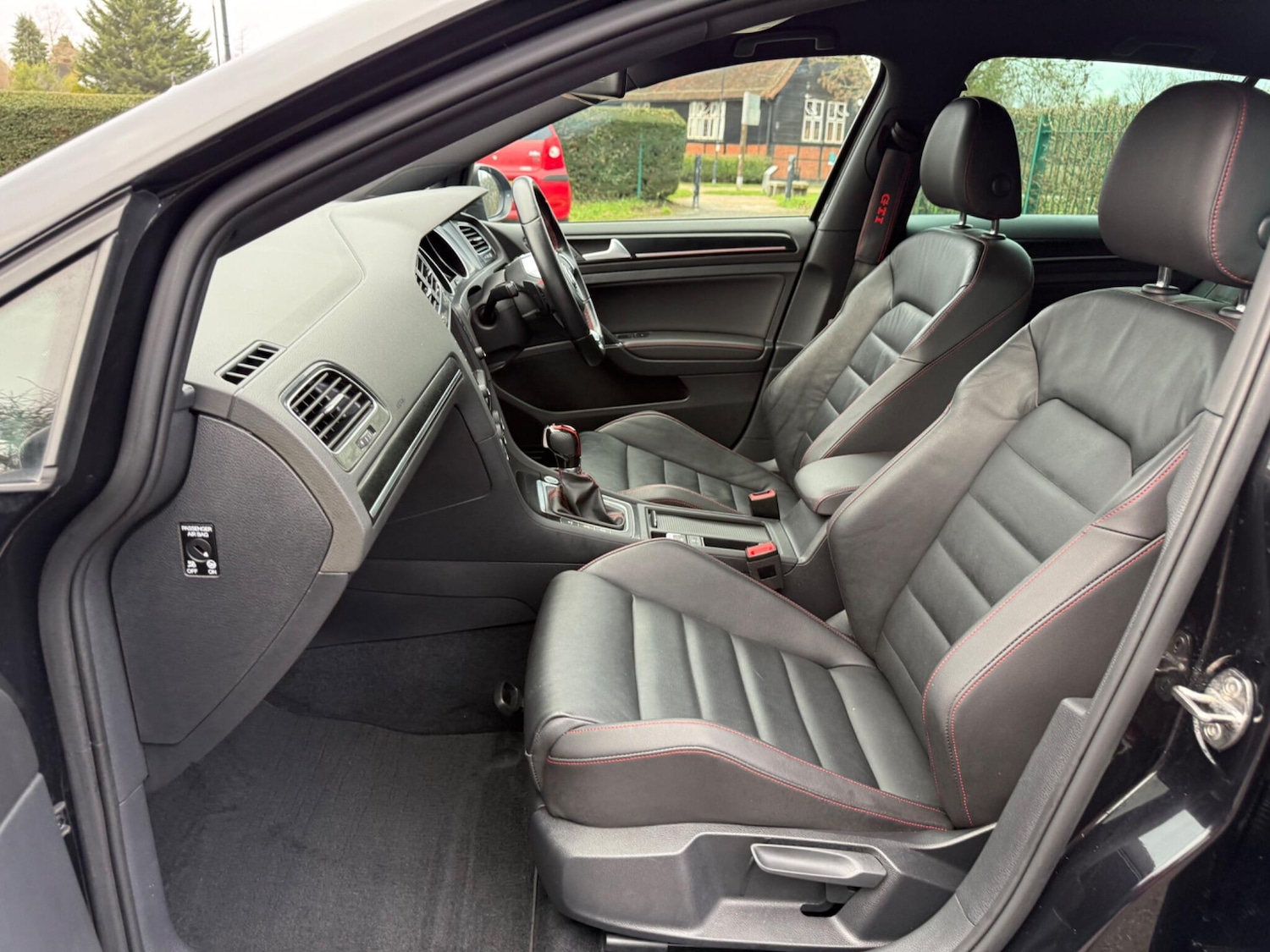 Used Volkswagen Golf 2025 for sale - 77287384: Photo 12