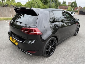 Used Volkswagen Golf 2016 for sale - 75381267: Photo