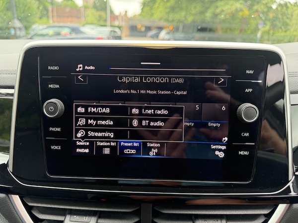 Used Volkswagen T-Roc 2022 for sale - 75489705: Photo 25
