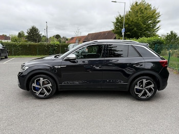 Used Volkswagen T-Roc 2022 for sale - 75489705: Photo