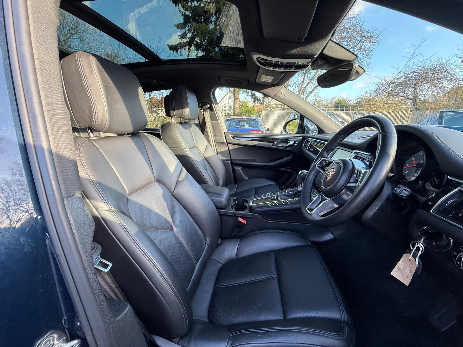 Used Porsche Macan 2015 for sale - 76748526: Photo 10