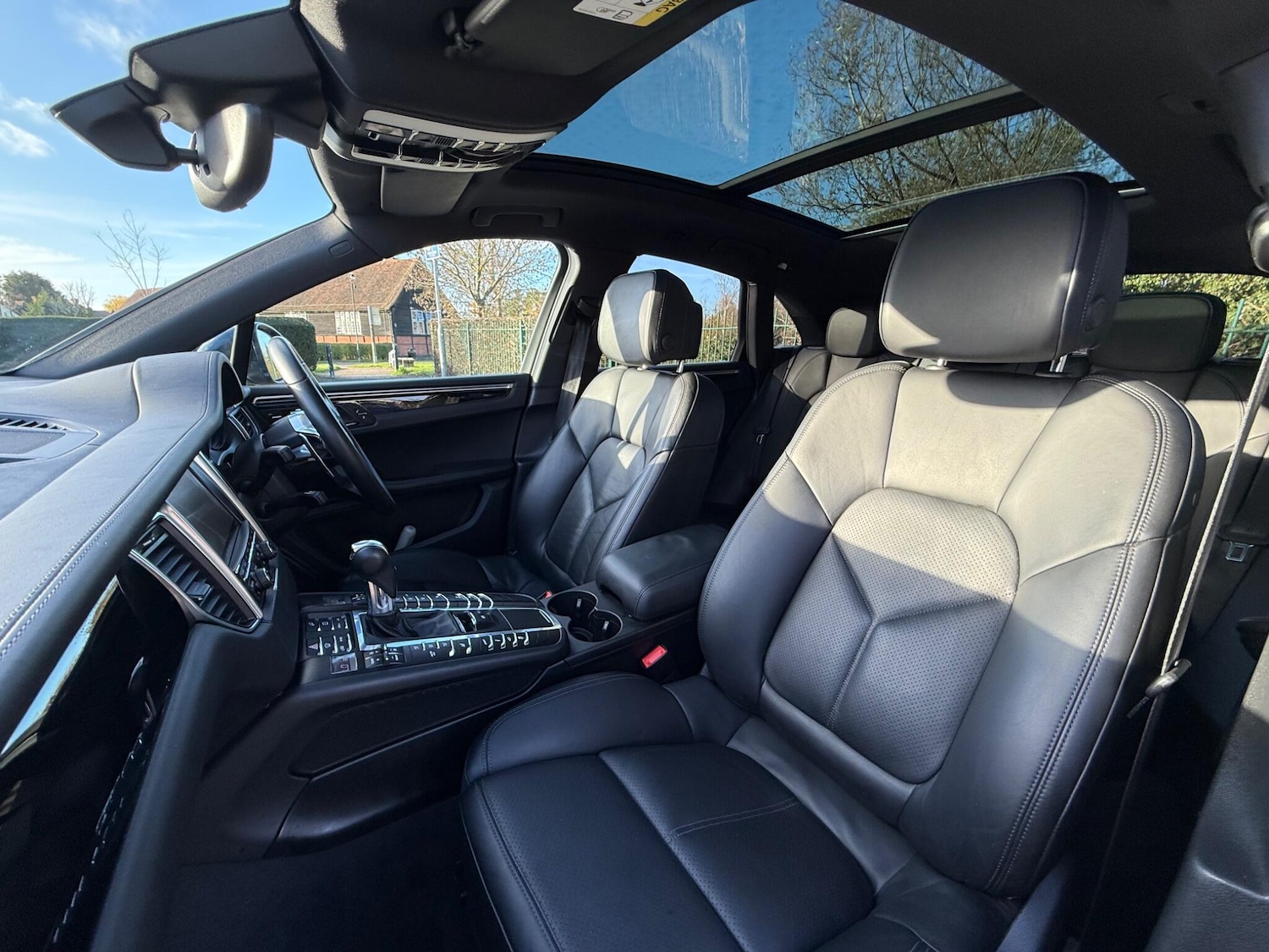 Used Porsche Macan 2015 for sale - 76748526: Photo 13