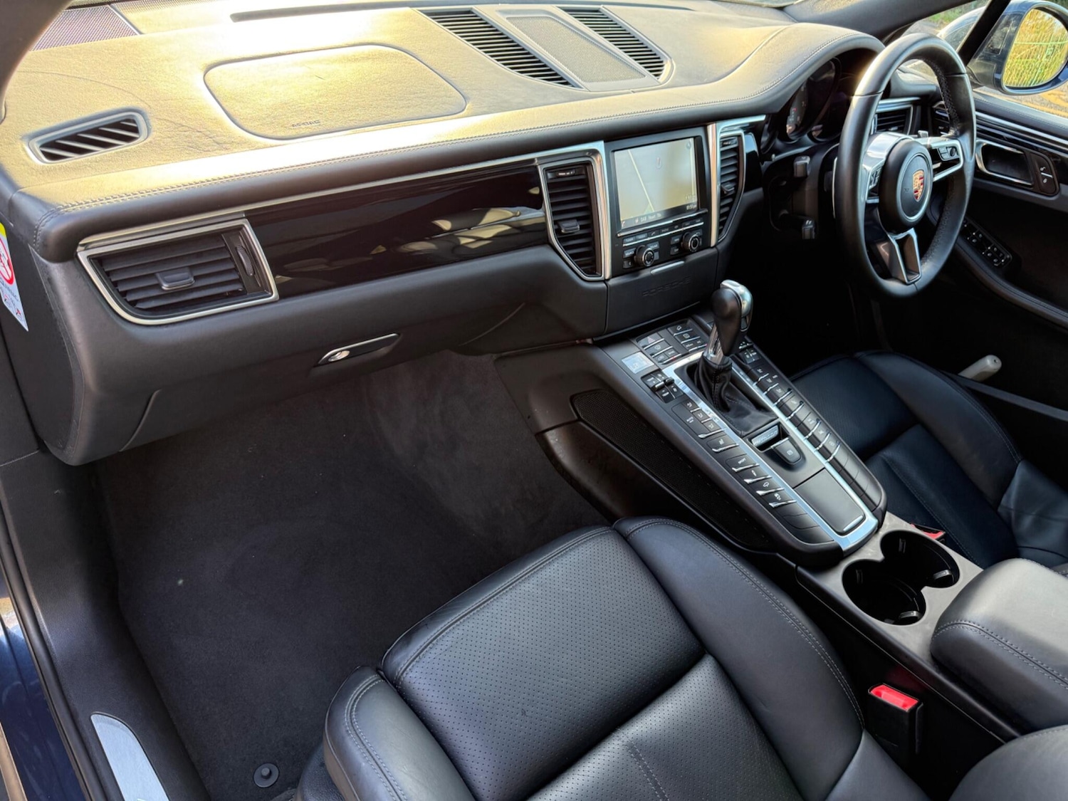 Used Porsche Macan 2015 for sale - 76748526: Photo 14