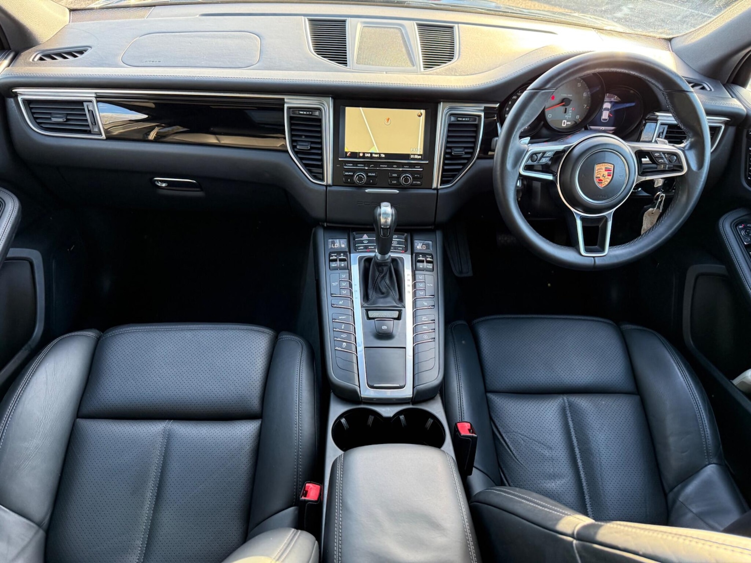 Used Porsche Macan 2015 for sale - 76748526: Photo 15