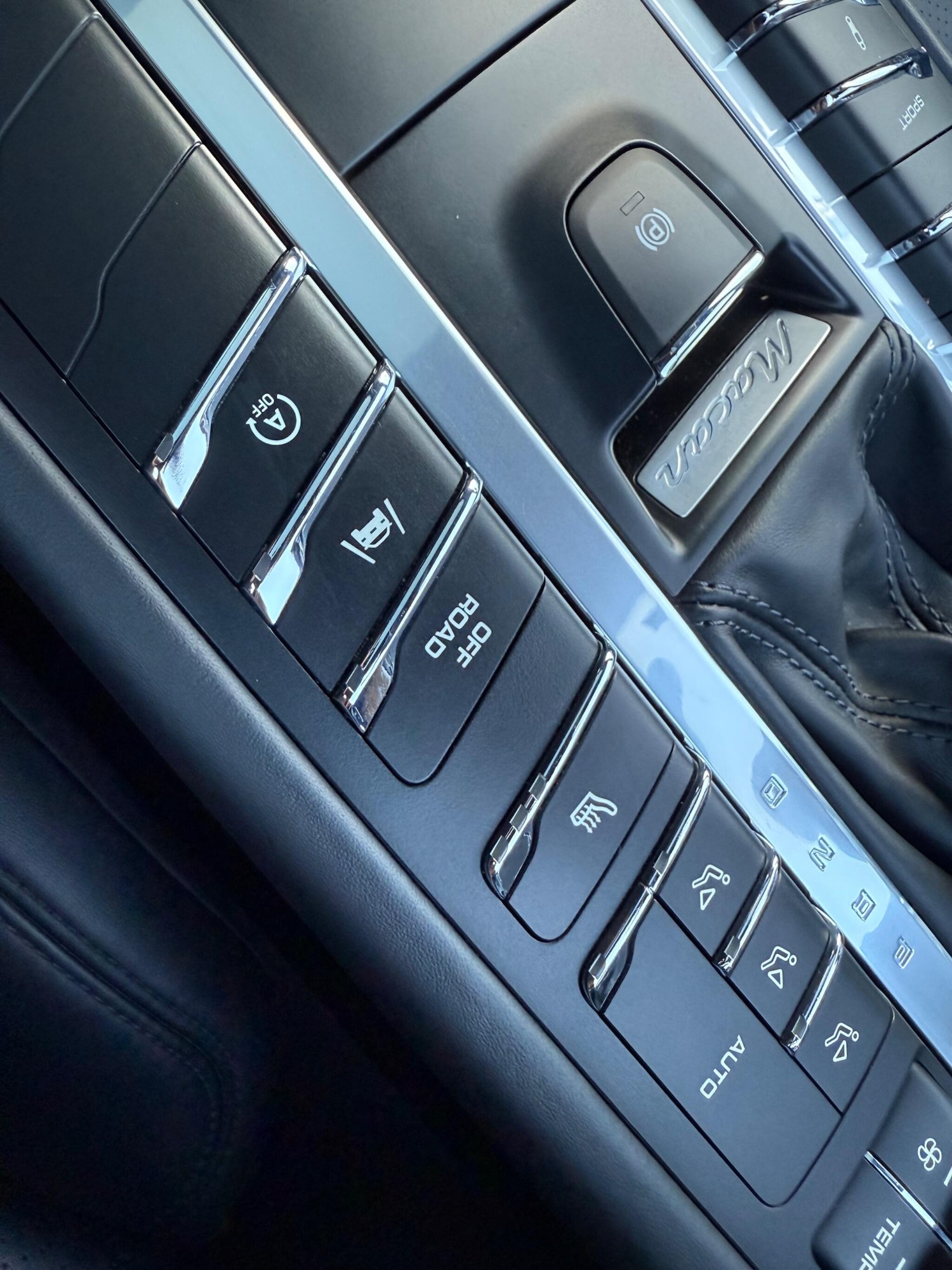 Used Porsche Macan 2015 for sale - 76748526: Photo 29