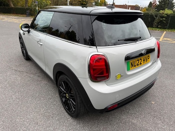 Used MINI Electric Cooper 2022 for sale - 76386846: Photo