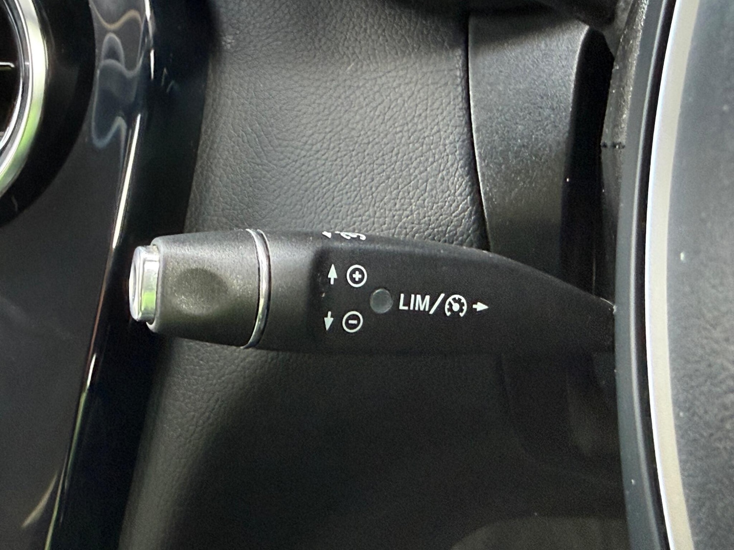 Used Mercedes-Benz GLC for sale - 77654107: Photo 21