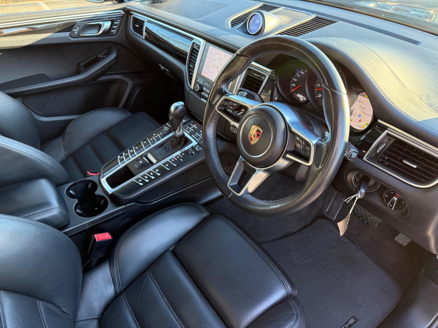 Used Porsche Macan 2017 for sale - 76949842: Photo 11