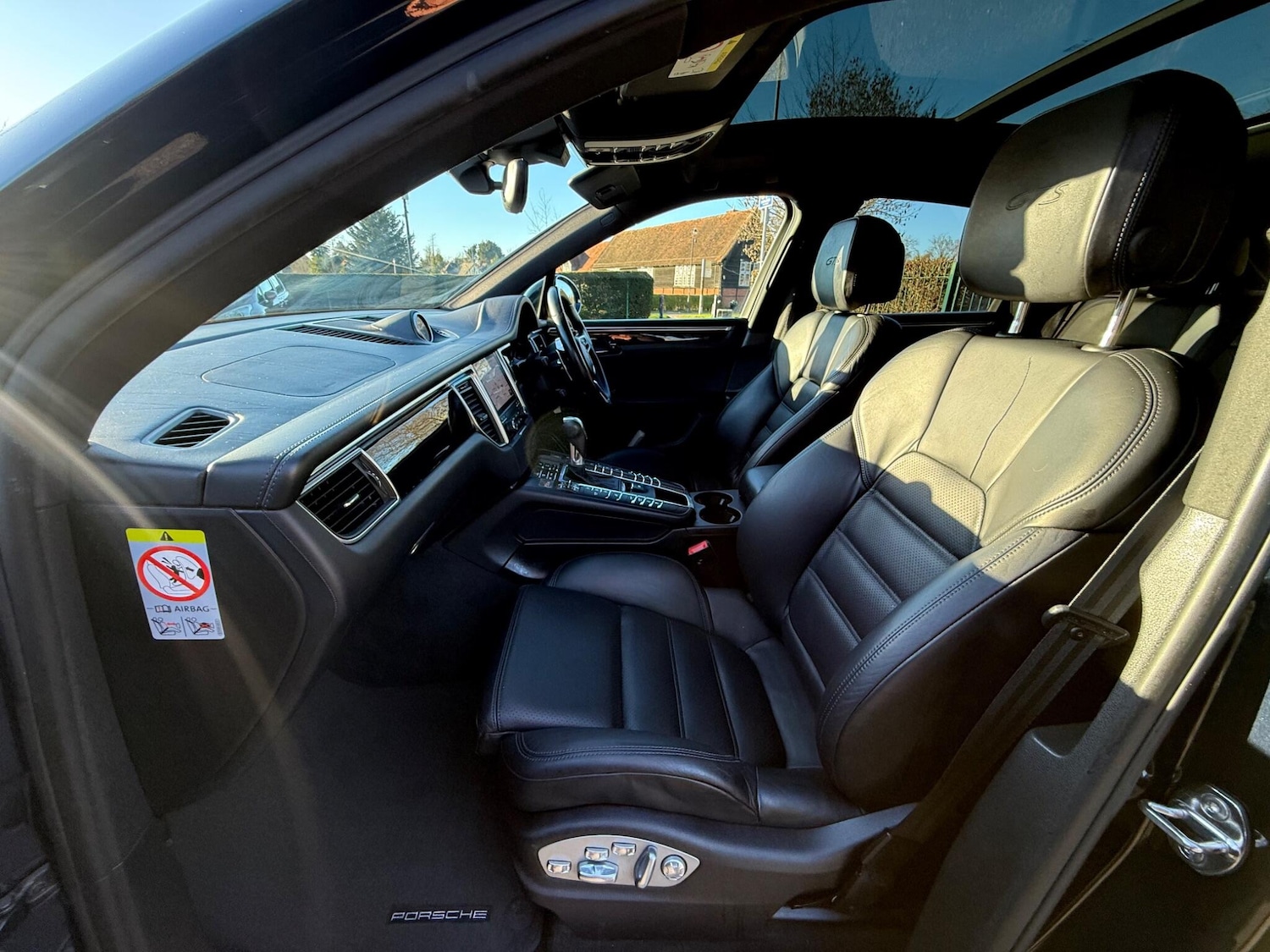 Used Porsche Macan 2017 for sale - 76949842: Photo 12