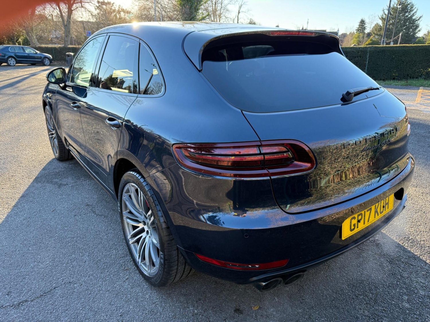 Used Porsche Macan 2017 for sale - 76949842: Photo 3