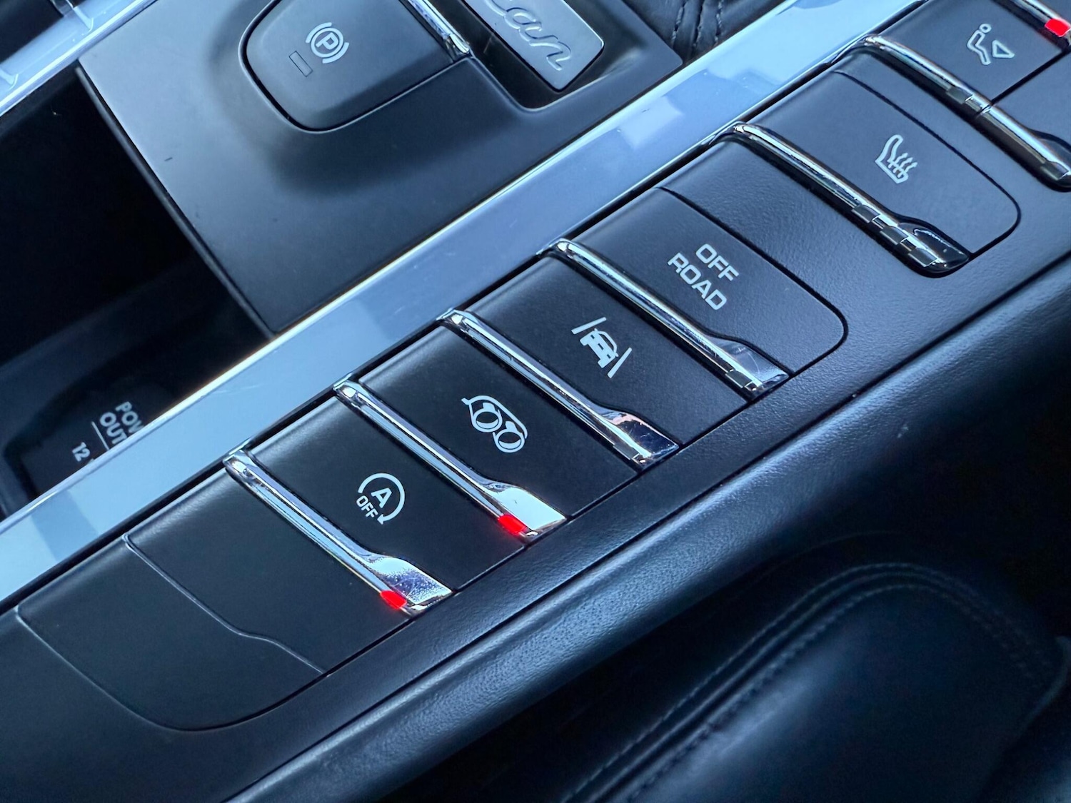 Used Porsche Macan 2017 for sale - 76949842: Photo 31