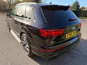 Used Audi Q7 2019 for sale - 76557778: Photo