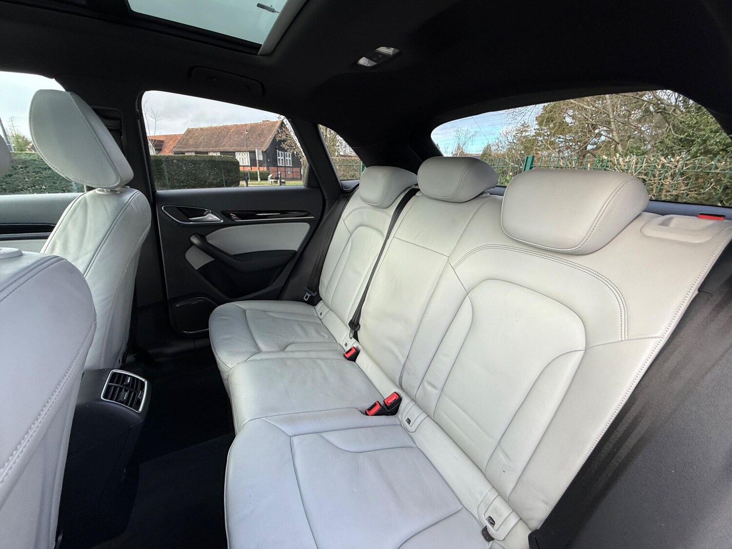 Used Audi RS Q3 2015 for sale - 77506040: Photo 29