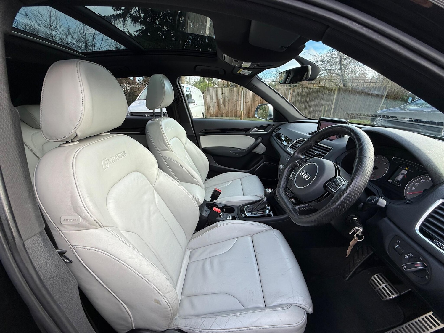 Used Audi RS Q3 2015 for sale - 77506040: Photo 9