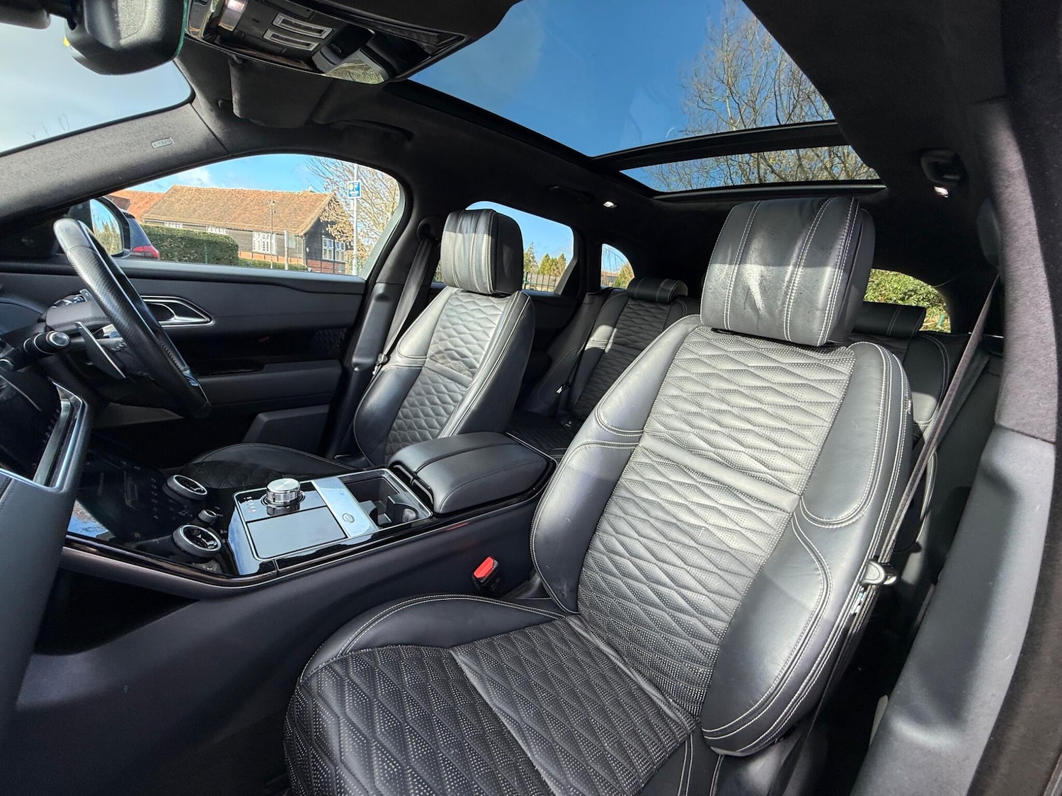 Used Land Rover Range Rover Velar 2019 for sale - 76847952: Photo 13