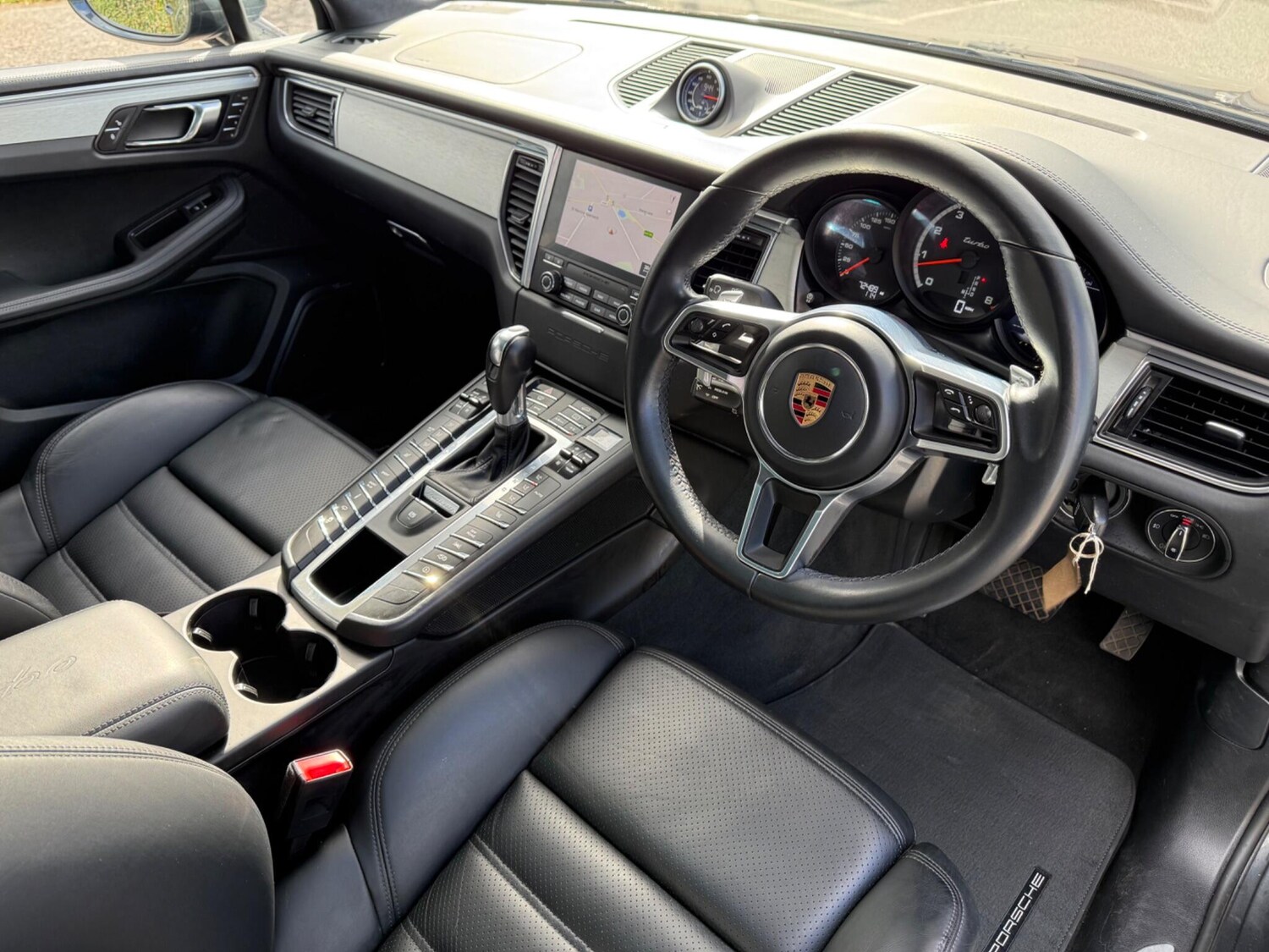 Used Porsche Macan 2017 for sale - 78039438: Photo 12