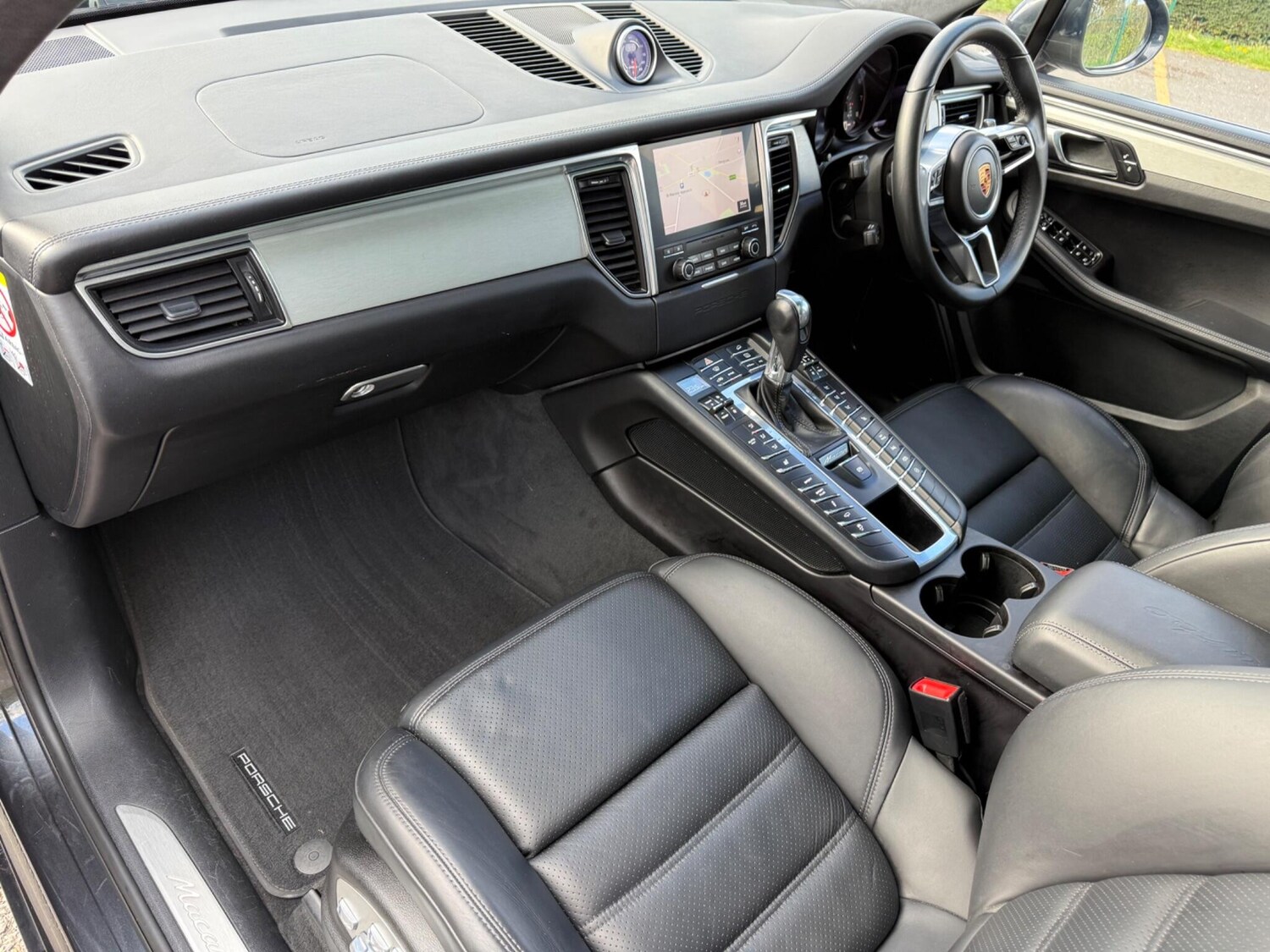 Used Porsche Macan 2017 for sale - 78039438: Photo 15