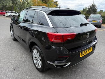 Used Volkswagen T-Roc 2019 for sale - 79462976: Photo
