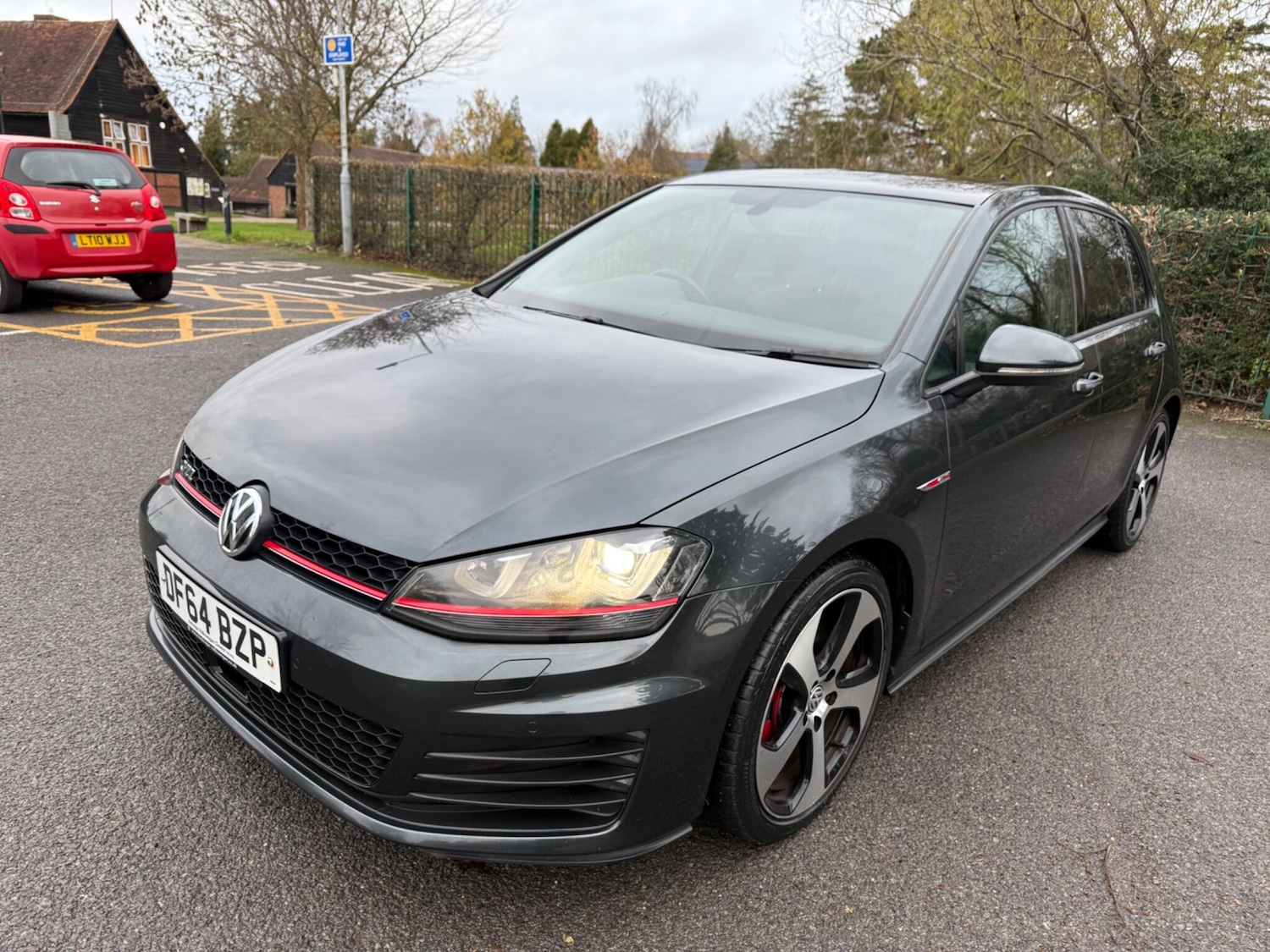 Used Volkswagen Golf 2014 for sale - 76693558: Photo 1