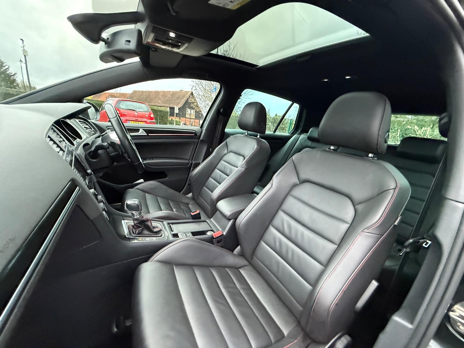 Used Volkswagen Golf 2014 for sale - 76693558: Photo 14