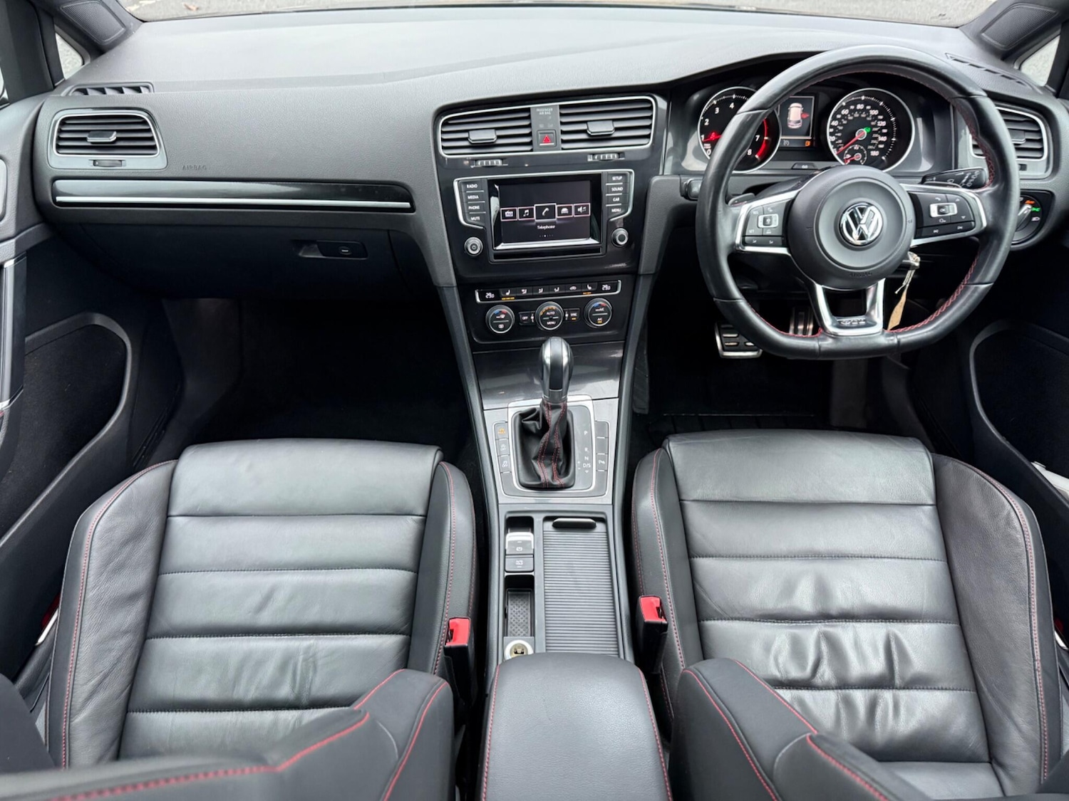 Used Volkswagen Golf 2014 for sale - 76693558: Photo 16