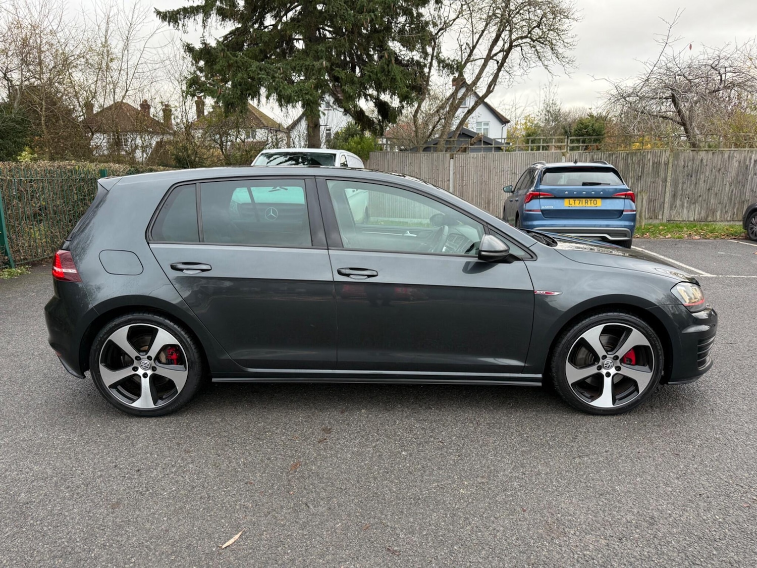 Used Volkswagen Golf 2014 for sale - 76693558: Photo 8